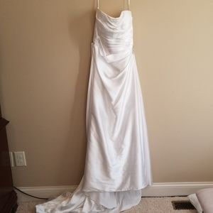 David's Bridal Wedding Gown